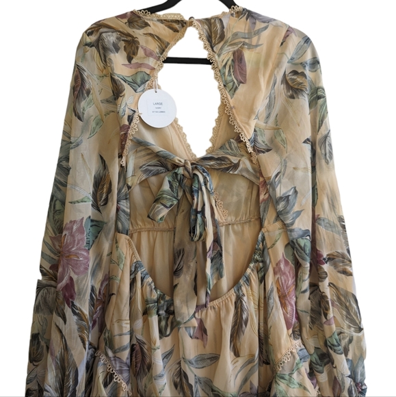 Luxxel Floral Long Sleeve Open Back Dress - Picture 5 of 10